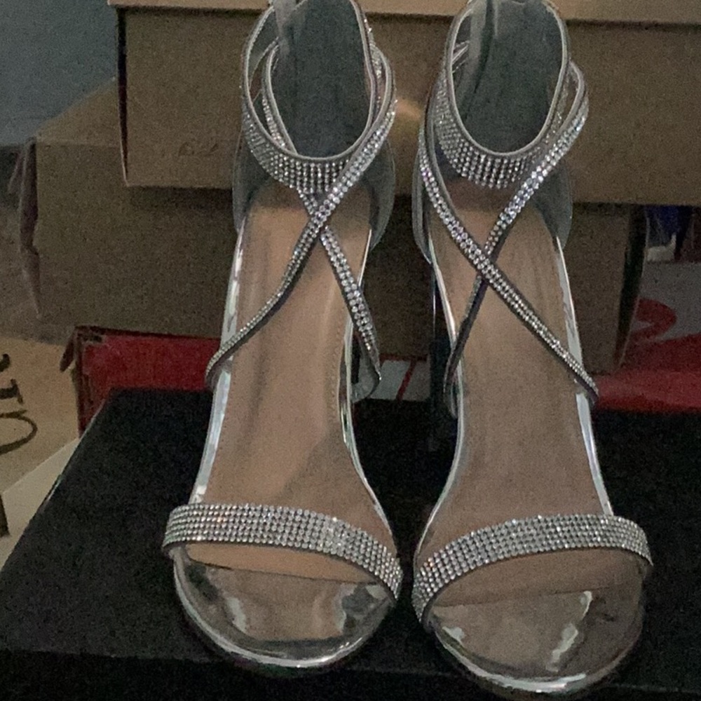 Silver platform heel - Picture 2 of 5